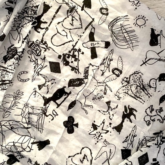 Carven perfumes scarf - Picture 4 of 9